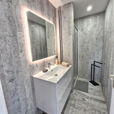 Incroyable Vue Sur Des Iles * Antibes